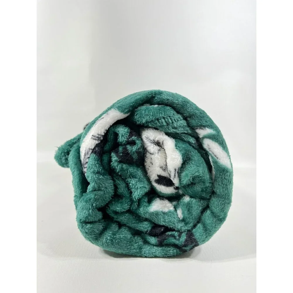 Way To Celebrate Halloween Skulls & Ravens Plush Throw Blanket 50